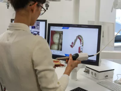 - simbolična fotografija - dentalna medicina - zobna medicina - zobozdravstvo -- 19.01.2023 – Medicinska fakulteta Univerze v Ljubljani (MF UL) - novi Center za učenje kliničnih veščin za področje dentalne medicine (CUKV-DM), Corytkova ulica 2 //FOTO: Bojan Velikonja