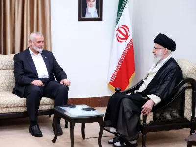 Iran's Supreme Leader Ayatollah Ali Khamenei meets with Palestinian group Hamas' top leader Ismail Haniyeh in Tehran, Iran July 30, 2024. Office of the Iranian Supreme Leader/WANA (West Asia News Agency)/Handout via REUTERS ATTENTION EDITORS - THIS PICTURE WAS PROVIDED BY A THIRD PARTY. NO RESALES. NO ARCHIVES