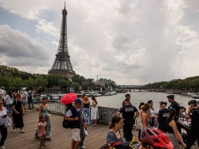 Francija, Pariz.Poletne olimpijske igre 2024 v Parizu.Eifflov stolp z mostu Passerelle Debilly.