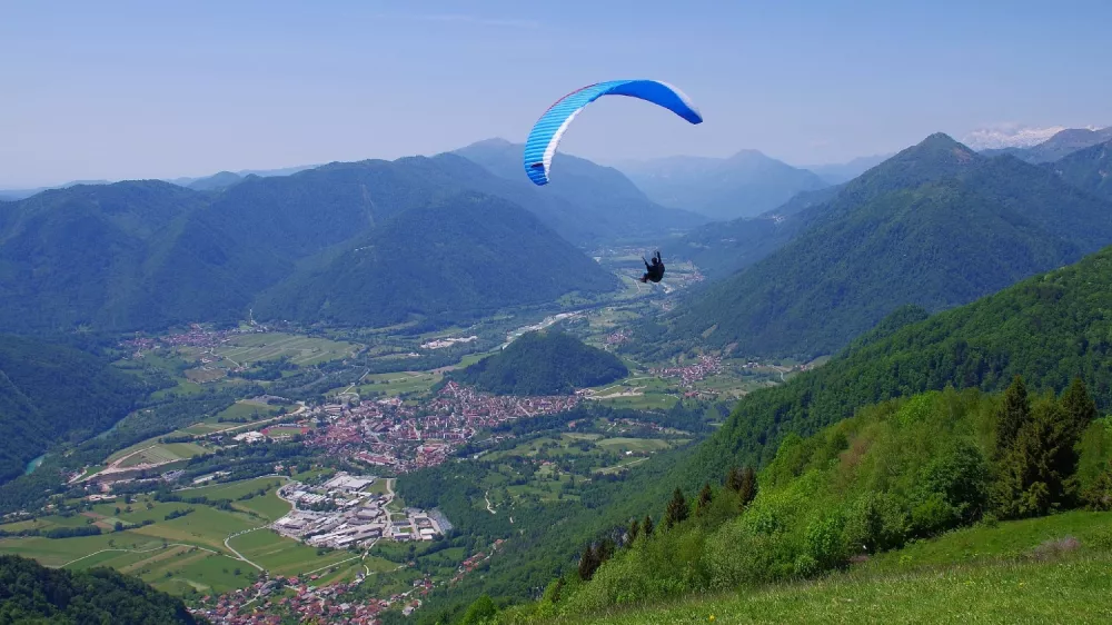 Vzletiše Kobala na Tolminskem F Miljko Lesjak, GRS Tolmin 