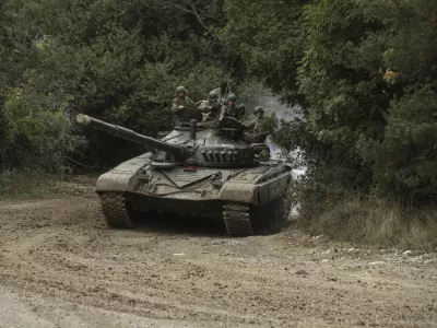 - Tank M-84 - bojno gosenično vozilo - 12.10.2023 - Slovenska vojska (SV) - oklepniki – bojna vozila - oborožitev //FOTO: Luka Cjuha