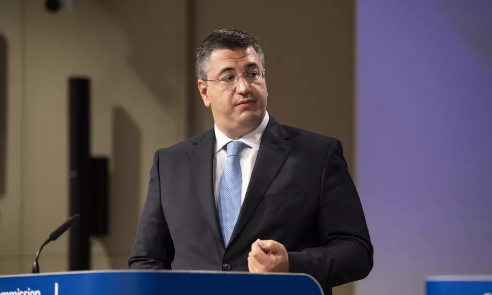 Apostolos Tzitzikostas