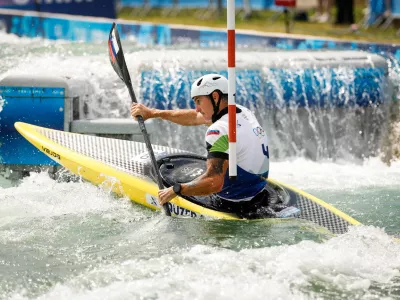 Francija, Pariz.Poletne olimpijske igre 2024 v Parizu.Slalom na divjih vodah za moske, kajak, polfinale.Slovenski kajakas Peter Kauzer.