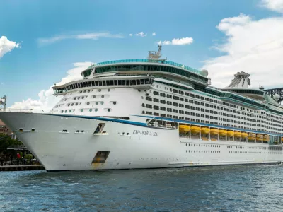 KX0HFC Explorer of the Seas, Sydney, Australia, Sunday, December 24, 2017.