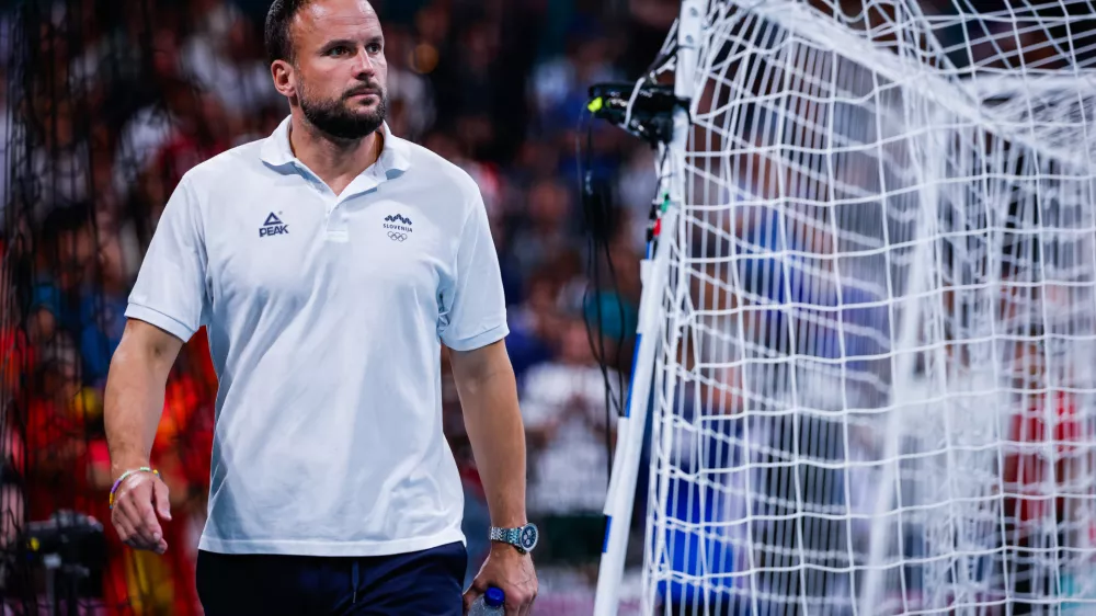 Francija, Lille.Poletne olimpijske igre 2024 v Parizu.Rokometna tekma za bronasto medaljo med Slovenijo in Spanijo.Trener slovenskih rokometasev Uros Zorman.