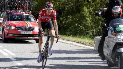 ﻿Belgian rider Tim Wellens pedals on his way to win the sixth stage of the Giro d'Italia Tour of Italy cycling race from Ponte to Roccaraso, Italy, Thursday, May 12, 2016. Wellens won the first mountain-top finish of the Giro d'Italia on Thursday while Dutchman Tom Dumoulin added to his overall lead in the sixth stage. (Claudio Peri /ANSA via AP Photo) ITALY OUT