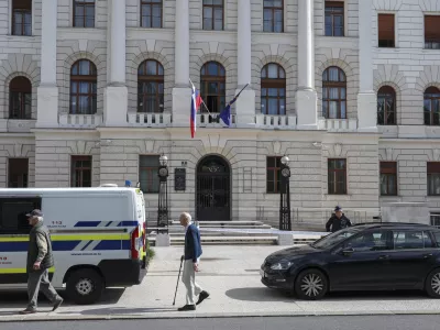 - 17. 05. 2024 - simbolična fotografija - sodišče, policija, gasilci //FOTO: Jaka Gasar