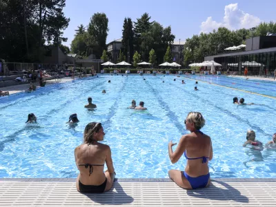 - 15.08.2024 - Kopališče Kolezija - bazen, kopalci, kopanje, poletje, otroci //FOTO: Jaka Gasar