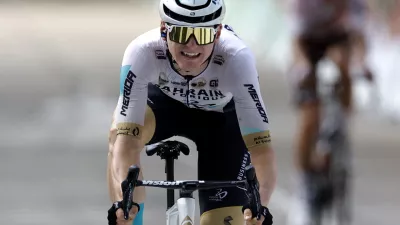 Cycling - Tour de France - Stage 19 - Moirans-En-Montagne to Poligny - France - July 21, 2023 Team Bahrain Victorious' Matej Mohoric crosses the finish line to win stage 19 REUTERS/Stephane Mahe