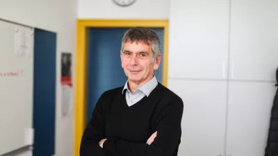 - 12.12.2022 – prof. dr. Marko Stabej, jezikoslovec in pedagog - redni profesor za slovenski jezik na Oddelku za slovenistiko Filozofske fakultete Univerze v Ljubljani. - dnevnikov kolumnist //FOTO: Bojan Velikonja