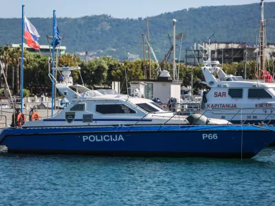 ﻿- 18.05.2017 - Koper - Policijski čoln P 66 v Koprskem pristanišču - Policija  //FOTO: Bojan Velikonja