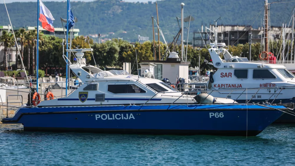 ﻿- 18.05.2017 - Koper - Policijski čoln P 66 v Koprskem pristanišču - Policija  //FOTO: Bojan Velikonja