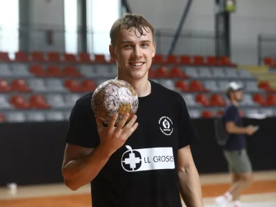 Staš Jovičić Slatinsek22.08.2024 - medijsko druženje z Rokometnim društvom Slovan - rokometFOTO: Luka Cjuha