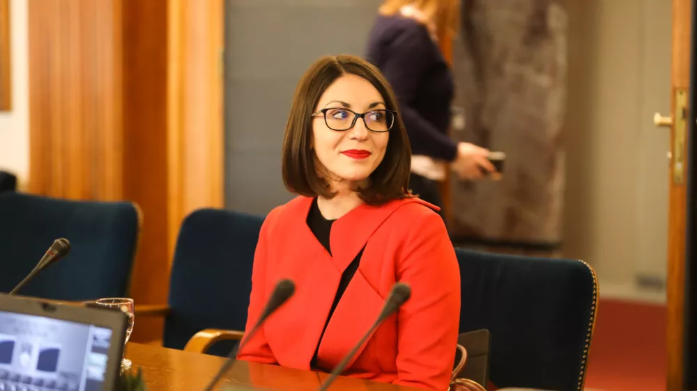 Emilija Stojmenova Duh, kandidatka za ministrico za digitalno preobrazbo - 12.01.2023 - Preoblikovanje vlade Roberta Goloba - predstavitev Emilije Stojmenove Duh, kandidatke za ministrico za digitalno preobrazbo pred Odborom DZ za notranje zadeve, javno upravo in lokalno samoupravo //FOTO: Bojan Velikonja