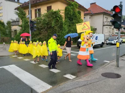 Prometna varnost otrok je v začetku šolskega leta deležna ogromno pozornosti. Prav pa bi bilo, da tako ostane tudi čez leto. F PU Kranj