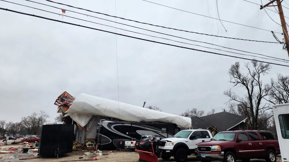 A general view shows damaged buildings, in the aftermath of a tornado in Colona, Illinois, U.S., April 4, 2023, in this picture obtained from social media. Amber Real via TMX/via REUTERS THIS IMAGE HAS BEEN SUPPLIED BY A THIRD PARTY. MANDATORY CREDIT. NO RESALES. NO ARCHIVES.