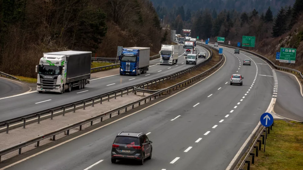 Dars bo nadaljeval z enako politiko kaznovanja, zoper sodbo ljubljanskega višjega sodišča pa so že vložili pobudo za vložitev zahteve za varstvo zakonitosti. Foto: Dars