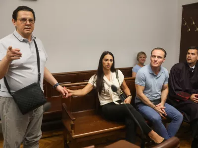 - 05.09.2024. Predobravnavni narok zoper obtožene zlorabe prostitucije: Mladen Bilić, Drazenka Madak, Edin Sakić, Suljo Cereti, Sashko Krstevski, Laura Teuta Kovče, Almin Rujović, Rok Kovadic, Elameri Kovadić Ljubijankić, Stefan Trajković,.//FOTO: Bojan Velikonja