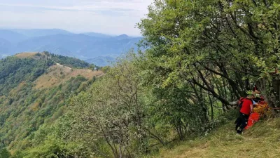 Na levo vzletišče Kobala, desno mesto padca nemškega jadralnega padalca. Foto: Letalska policijska enota 