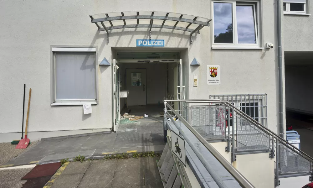 The entrance to the police station in Linz, Germany, after an attack, Friday Sept. 6, 2024. (Thomas Frey/dpa via AP)