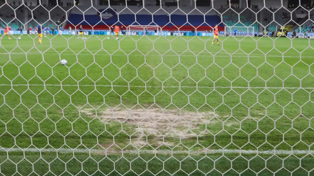 - poškodovano in obrabljeno igrišče. 09.09.2024 9.09.2024. Nogomet Liga Narodov, Slovenija - Kazahstan. Foto: Bojan Velikonja 