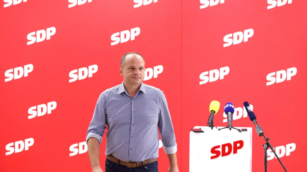 29.08.2024., Zagreb - Potpredsjednik SDP-a Sinisa Hajdas Doncic predao je danas kandidaturu za predsjednika stranke i odrzao konferenciju za medije u sredisnjici SDP-a. Photo: Patrik Macek/PIXSELL