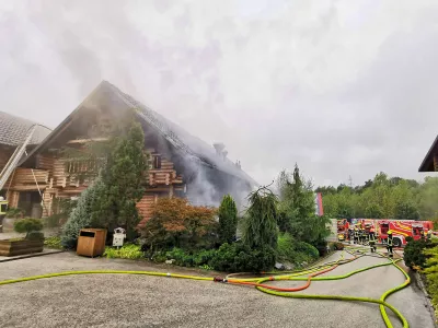 Zagorelo je v Cubo golfu v Smledniku. F Iztok Pipan