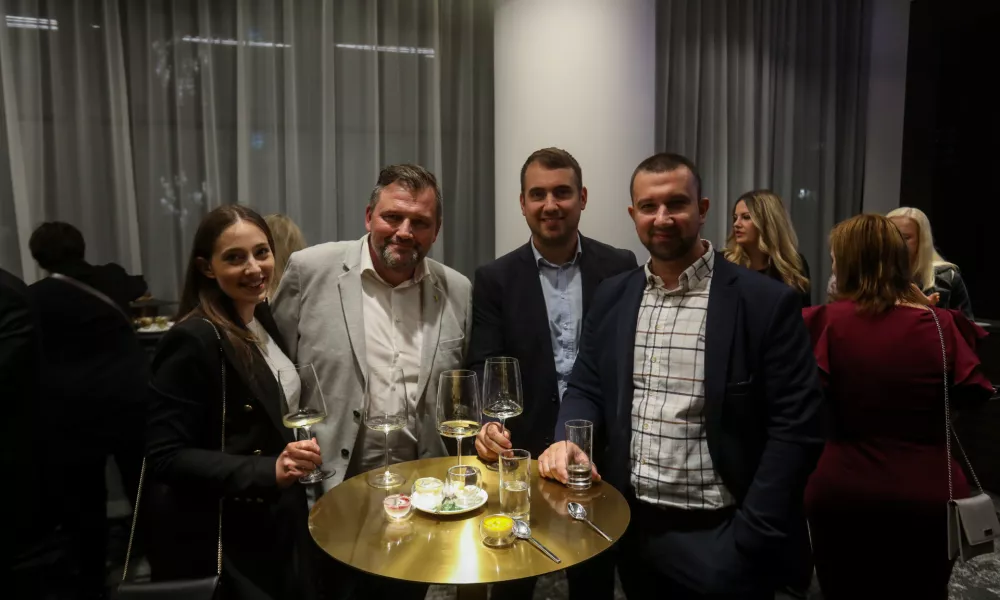 - Urška Lovšin, Damir Battisti, Senad Bektaš, Anže Husar, Adecco.- 12.09.2024. Regijski izbor Gazele 2024 Osrednje slovenske regije v Hotelu Grand Plaza v ljublani. Gazele 2024.//FOTO: Bojan Velikonja