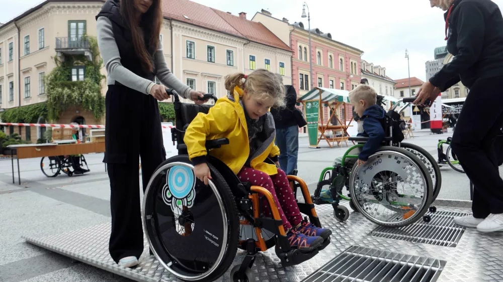 16.09.2024 -teden mobilnosti, oviratlonFoto: Tomaž Skale