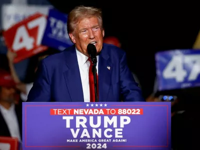 FILE PHOTO: Republican presidential nominee and former U.S. President Donald Trump speaks at a rally in Las Vegas, Nevada, U.S. September 13, 2024. REUTERS/Piroschka Van de Wouw/File Photo