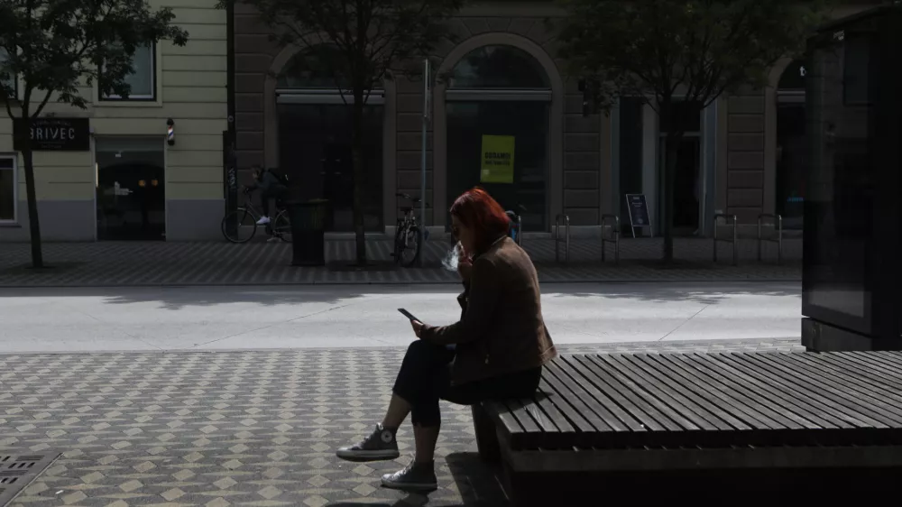 15.05.2024 - simbolična fotografija - Kajenje - cigaretaFOTO Luka Cjuha