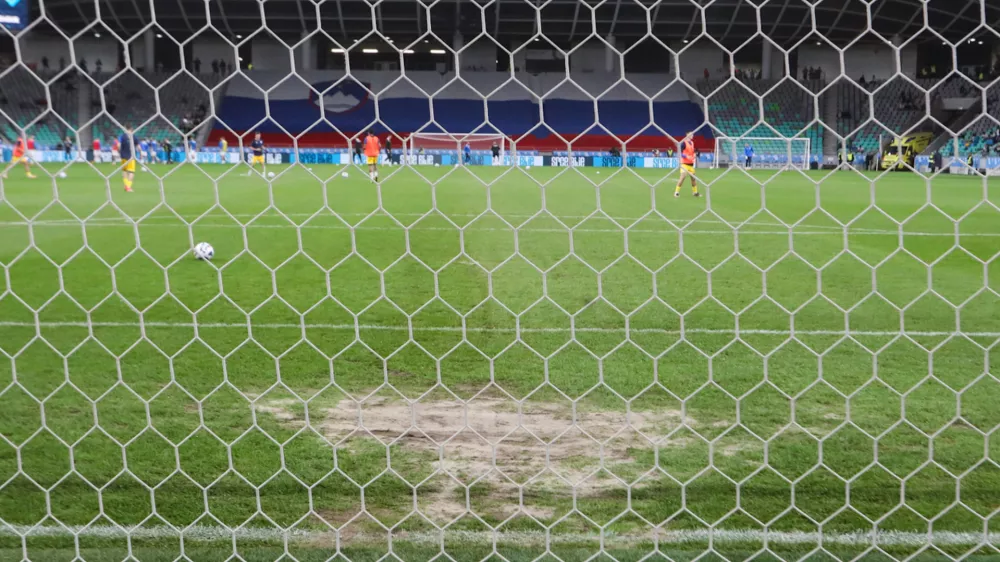 - poškodovano in obrabljeno igrišče. 09.09.2024 9.09.2024. Nogomet Liga Narodov, Slovenija - Kazahstan. Foto: Bojan Velikonja 