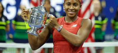 2RT04YA New York, USA, 9th,September, 2023. American tennis player Coco Gauff holding the US Open 2023 trophy at the Billie Jean King National Tennis Center on Saturday 9 september 2023.? Juergen Hasenkopf / Alamy Live News