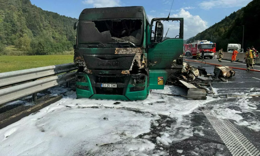 Posledice požara na štajerski avtocesti.