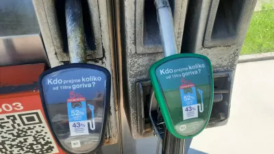 17.06.2024 - Petrol - bencinska črpalka - prikaz cene goriva - ročka za točenje bencina - gorivaFOTO: Luka Cjuha