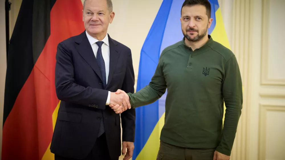 Ukraine's President Volodymyr Zelenskiy and German Chancellor Olaf Scholz shake hands before their meeting during the United Nations General Assembly summit in New York City, U.S., September 23, 2024. Ukrainian Presidential Press Service/Handout via REUTERS ATTENTION EDITORS - THIS IMAGE HAS BEEN SUPPLIED BY A THIRD PARTY.