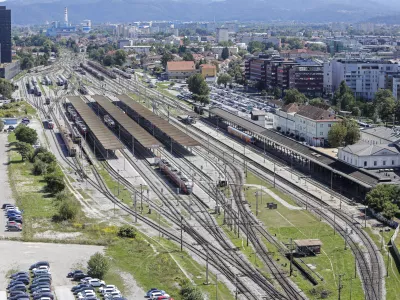 ﻿Železniška postaja Ljubljana - Slovenske železnice (SŽ)- 25.08.2020 – Projekt Emonika City Center - načrtovani potniški center PCL, ki se bo nahajal med Dunajsko, Vilharjevo in Masarykovo cesto ter Trgom Osvobodilne fronte v Ljubljani //FOTO: Jaka Gasar