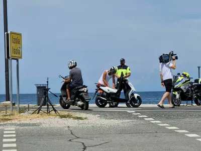 Nadzor skuter policija Koper / Foto: Pu Koper