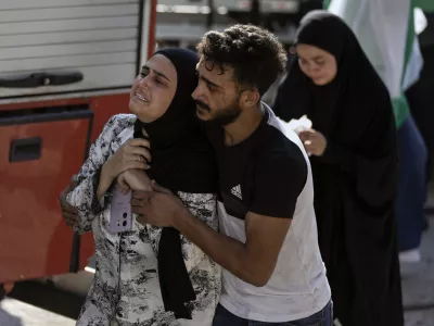 A woman reacts at the scene of an Israeli airstrike in the town of Maisara, north of Beirut, Wednesday, Sept. 25, 2024. (AP Photo/Bilal Hussein) / Foto: Bilal Hussein