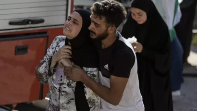 A woman reacts at the scene of an Israeli airstrike in the town of Maisara, north of Beirut, Wednesday, Sept. 25, 2024. (AP Photo/Bilal Hussein) / Foto: Bilal Hussein