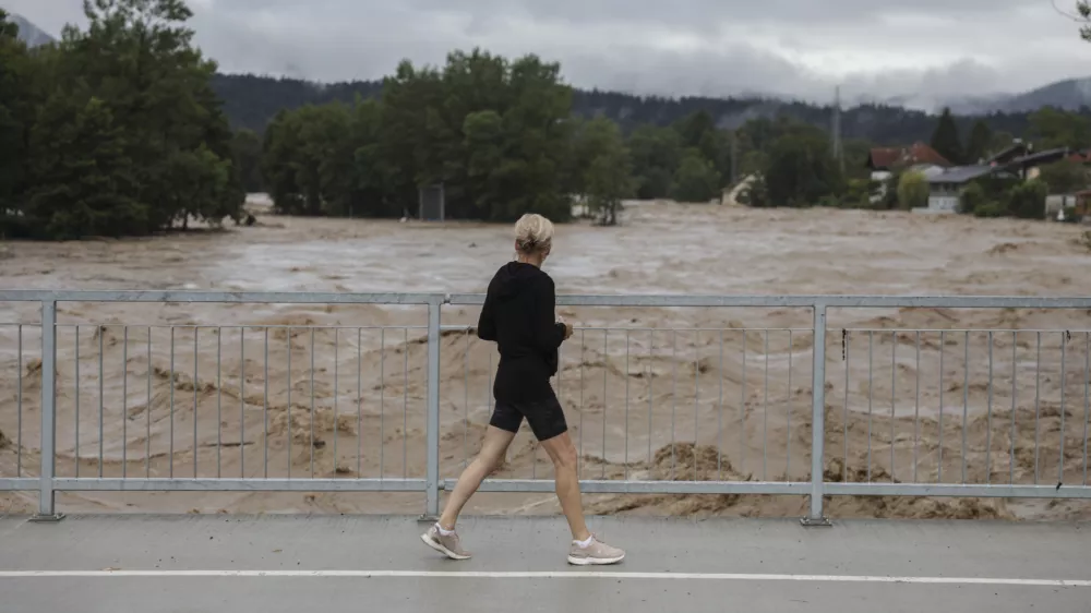 Tacen- 04.08.2023 – Poplave v Sloveniji - močno deževje, narasle reke, vremenske spremembe //FOTO: Jaka Gasar