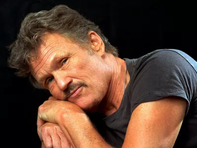 FILE - Kris Kristofferson poses for a portrait in Nashville, Tenn., Aug. 15, 1995. (AP Photo/Mark Humphrey, File)