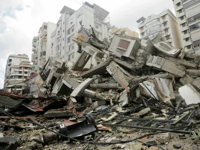 A general view shows damaged buildings, in the aftermath of Israeli strikes on Beirut's southern suburbs, Lebanon October 1, 2024. REUTERS/Ali Alloush