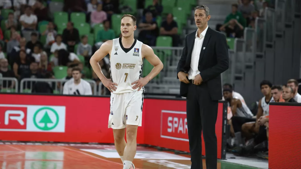 Jurica Golemac in Klemen Prepelič29.09.2024 - Košarka Cedevita Olimpija - Dubaj v drugem krog regionalne liga ABA.FOTO: LUKA CJUHA