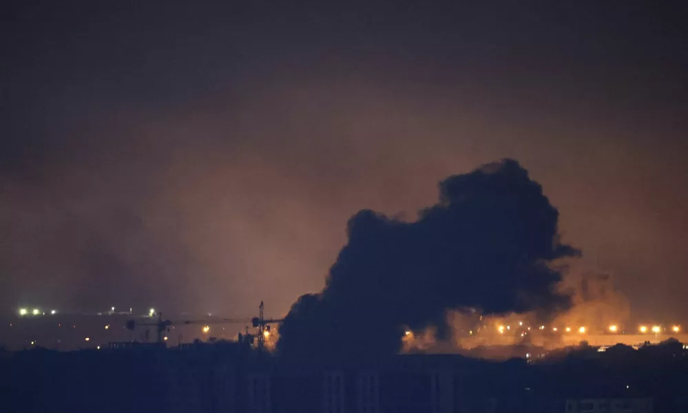 Smoke billows over Beirut's southern suburbs after a strike, amid ongoing hostilities between Hezbollah and Israeli forces, as seen from Sin El Fil, Lebanon, October 5, 2024. REUTERS/Amr Abdallah Dalsh