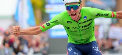 Cycling - UCI World Championships 2024 - Men's Elite Road Race - Zurich, Switzerland - September 29, 2024 Slovenia's Tadej Pogacar celebrates winning the race REUTERS/Denis Balibouse