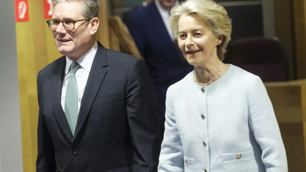 Belgija, Bruselj.Sprejem in srecanje britanskega premierja Keira Starmerja s predsednico Evropske komisije Ursulo von der Leyen na sedezu komisije.