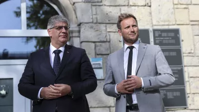 Boštjan Pokljukar, Gregor Košir- 22.08.2024 - sestanek ministra za notranje zadeve Boštjana Pokljukarja z županom Ribnice Samom Pogorelcem in podžupanom Kočevja Gregorjem Koširjem glede romske problematike //FOTO: Jaka Gasar