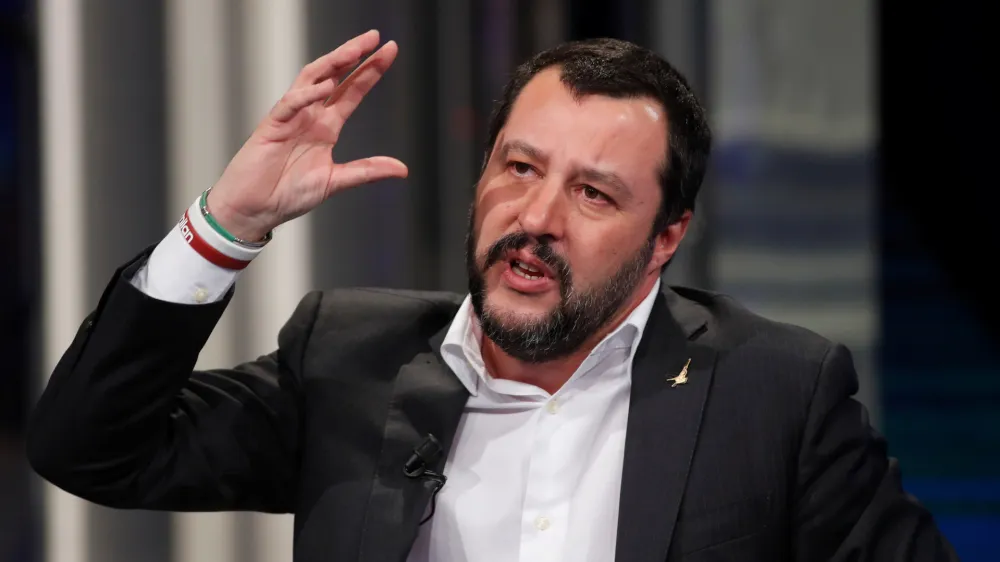 ﻿Northern League leader Matteo Salvini gestures during the television talk show "Porta a Porta" in Rome, Italy, January 18, 2018. REUTERS/Remo Casilli - RC1DF4CDC000