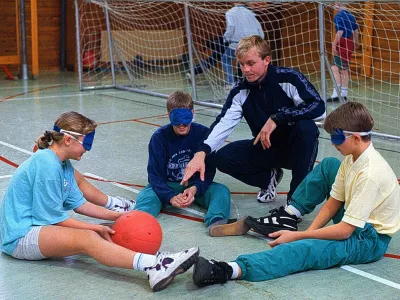 Športna vzgoja, otroci, igra, telovadnica, slepi in slabovidni otroci